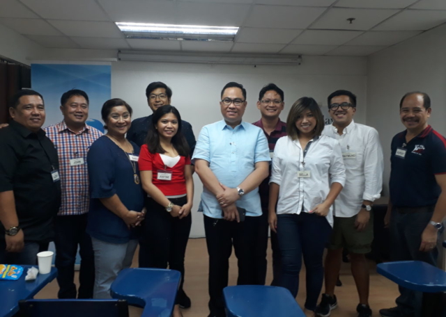 Atty. Alvin Liao Alburo with the participants