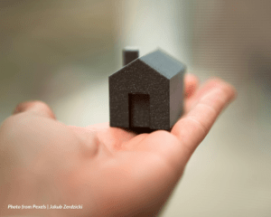 WHEN MAY A POSSESSOR LOSE HIS POSSESSION?