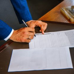 Key Benefits of Written Contracts in Business