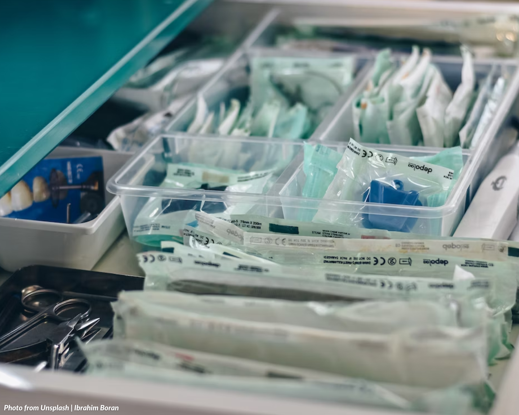 Theft of supplies committed by a hospital employee as a valid ground for dismissal: The case of St. Luke’s Medical Center, Inc. v. Maria Theresa Sanchez (G.R. No. 212054, March 11, 2015)
