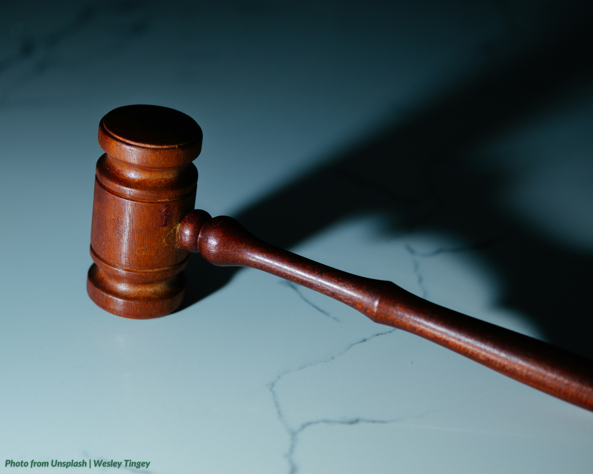 Are contracts of employment for a fixed period unlawful?
